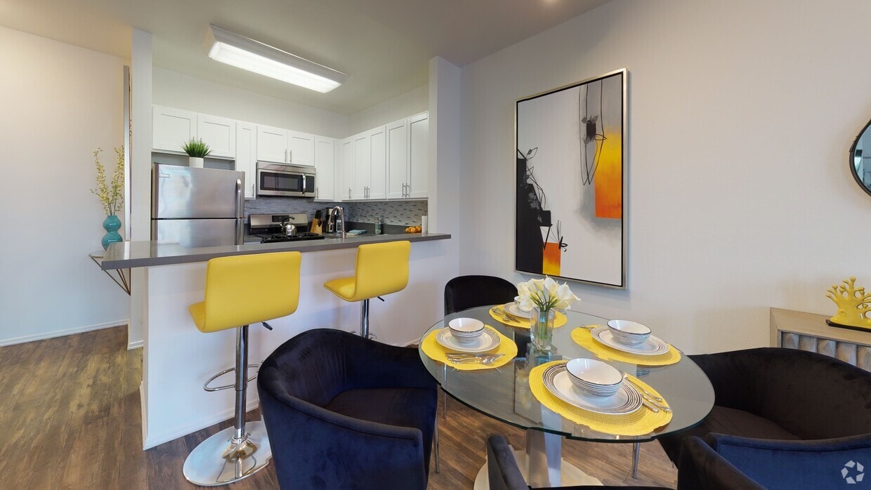 3D Tour - CentrePointe Apartments