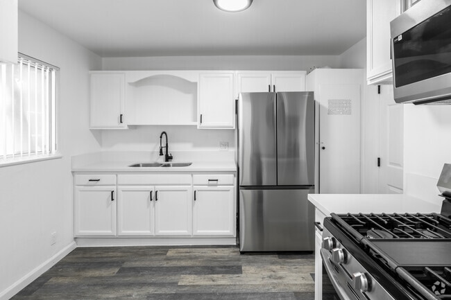 Interior Photo - Orange Grove Apartments