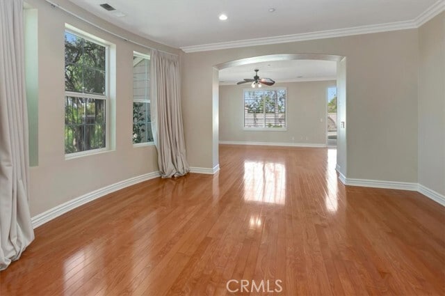 Photo - 2 La Salle Lane