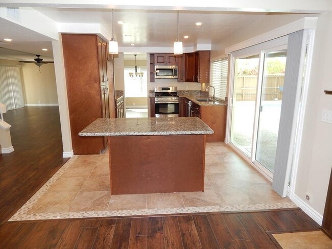 Photo - Beautiful 4 Bedroom 2.5 Bath Detached Home in Bonita