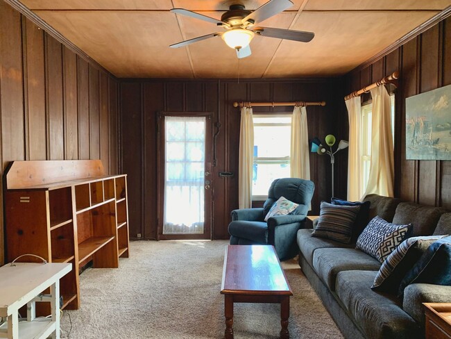 Photo - MISSION BEACH COTTAGE 2BD/1BA - FULLY FURNISHED - Available September 8, 2026 - 6/25/27 Unit 810 Ostend Court