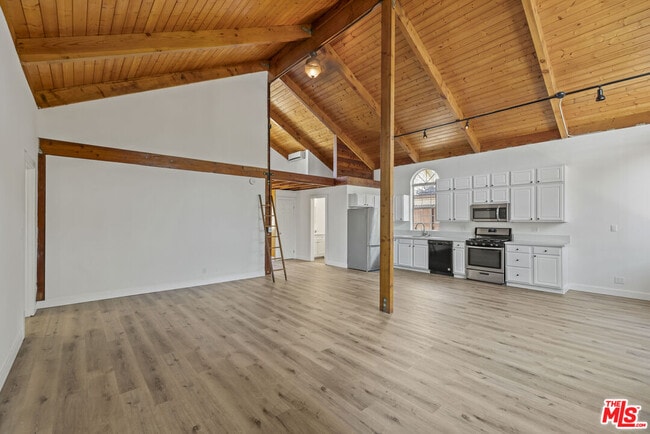 Photo - 11149 Hortense St