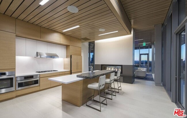 Photo - 3033 Wilshire Blvd Unit 503