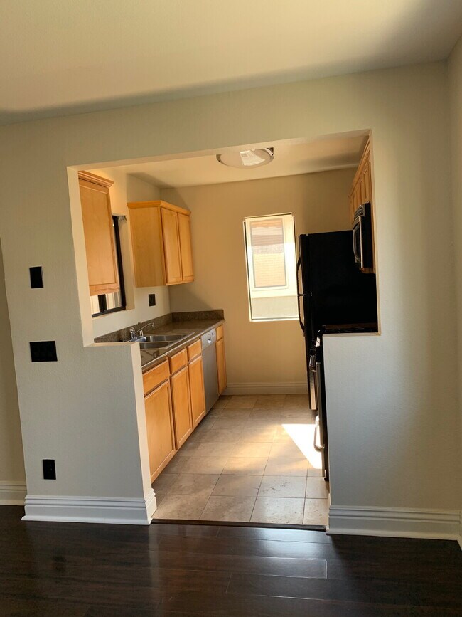 Photo - $2,700 - 2 Bed / 2 Bath Condo in Mira Mesa Unit 63