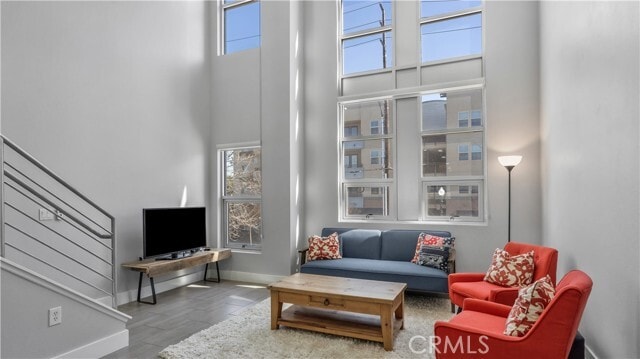 Photo - 728 N Santiago St
