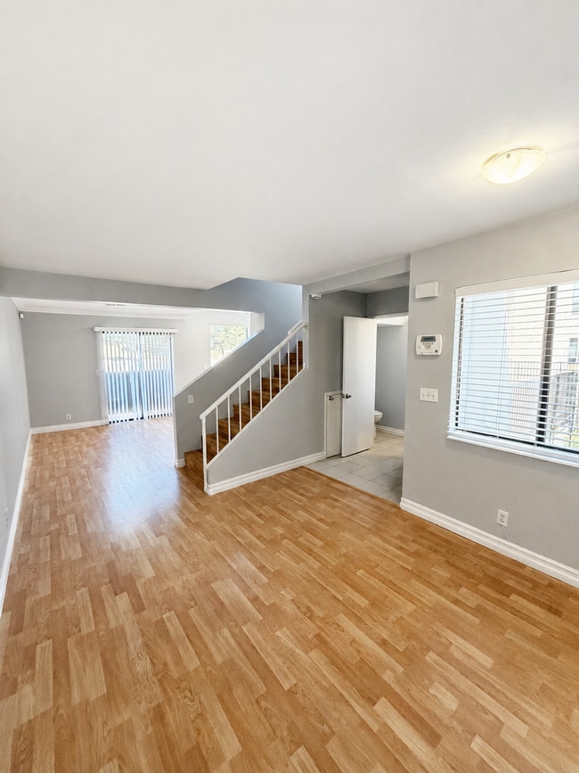 Photo - 950 W Lambert Rd