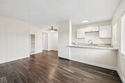 1BR, 1BA - 548SF - Living Room - Marine Bay Apartments