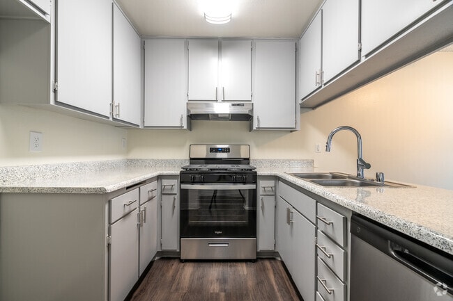 Concord Village - Concord Village Apartments