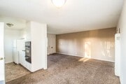 Photo - Charming Light Filled Ventura 2 Bd Cottage... House