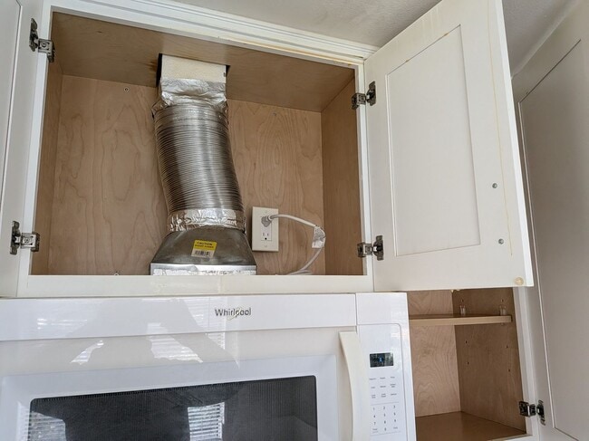 Photo - Mira Mesa Apartment New Salem Unit 13