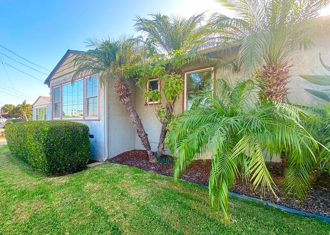 Welcome to your new home located centrally... - Welcome to your new home located centrally...