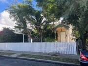 Frontal Street View 2 - 810 Crestmoore Pl Unit 1