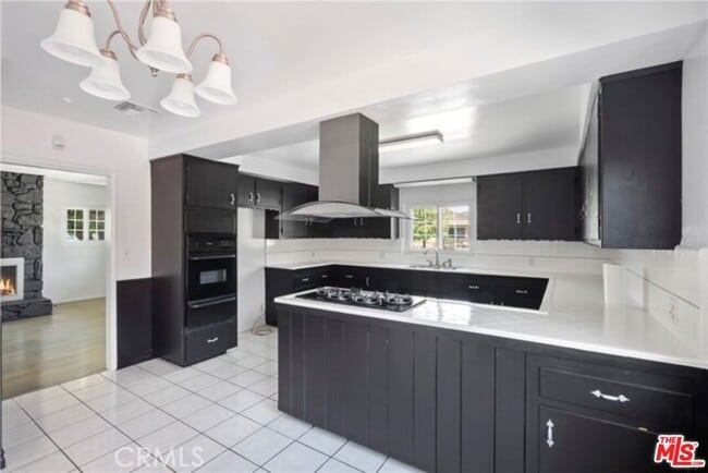 Photo - 11004 Mansel Ave