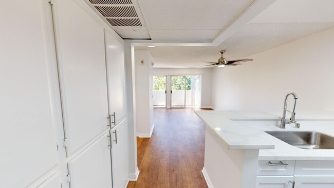 Photo - Regency Detroit Apartments