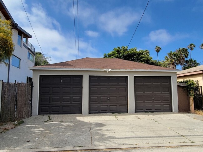 Photo - 2339 Abbot Kinney Blvd Unit 2