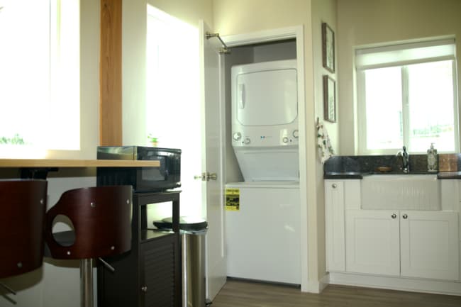 Photo - 1551 Monmouth Dr