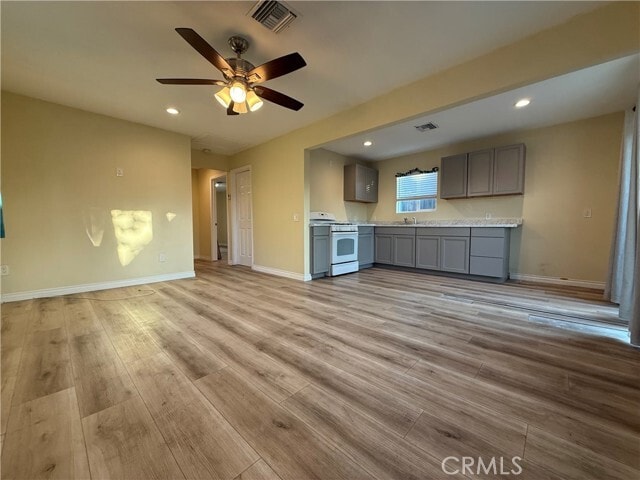 Photo - 409 W Pioneer Ave