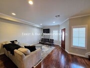 Photo - 3546 Linden Ave Unit #06