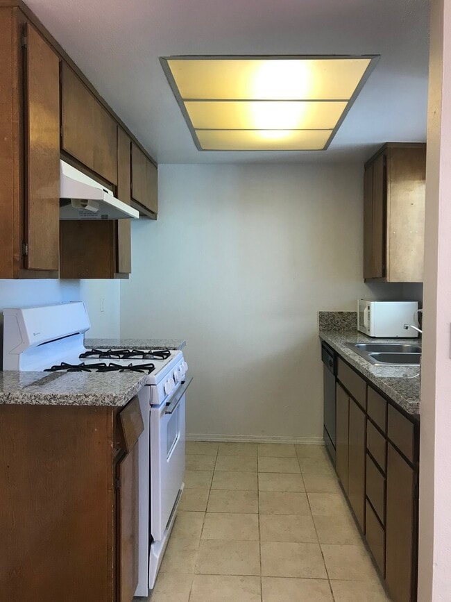 Photo - Redlands Condo Within Walking Distance to University of Redlands