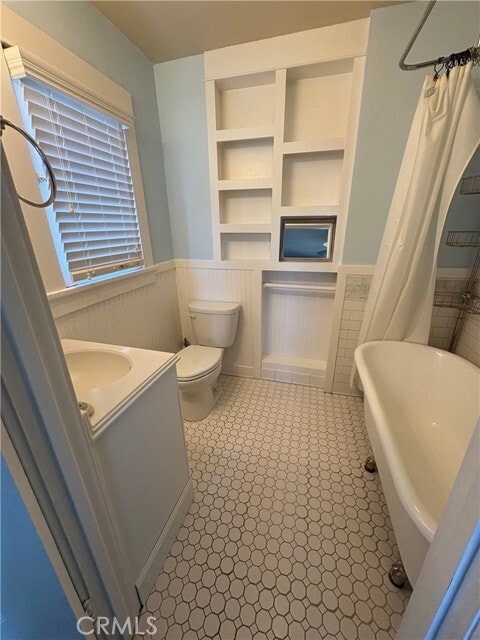 Photo - 330 W Whiting Ave