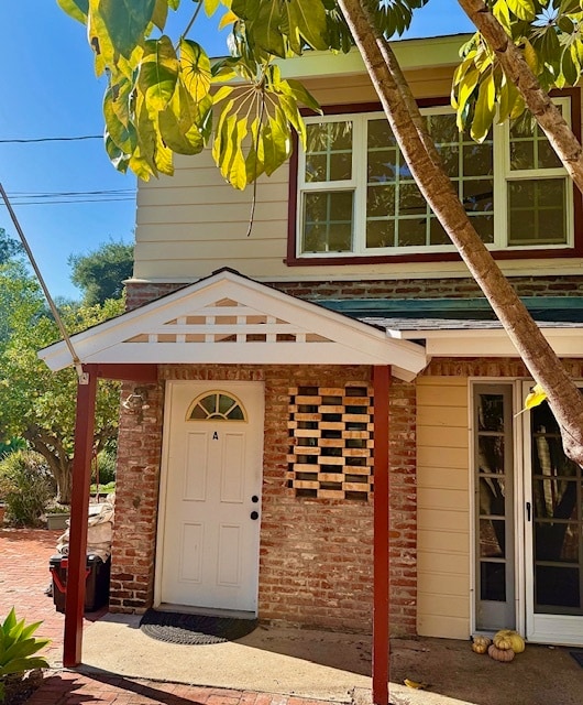 Building Photo - 123 Arboleda Rd Unit Hope Ranch Annex -  A