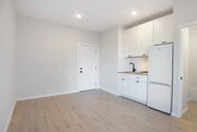 Photo - 1520 W 8th St Apartments