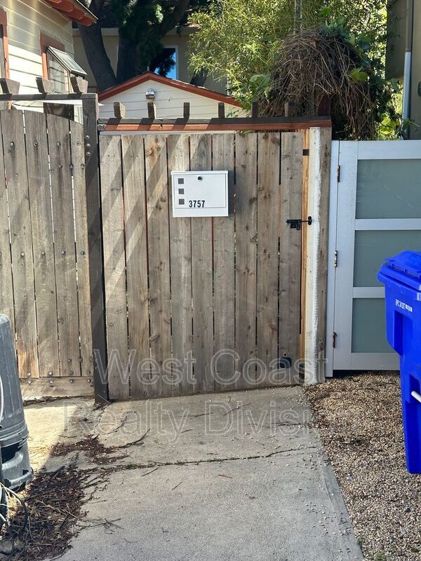 Photo - 3755 Texas St