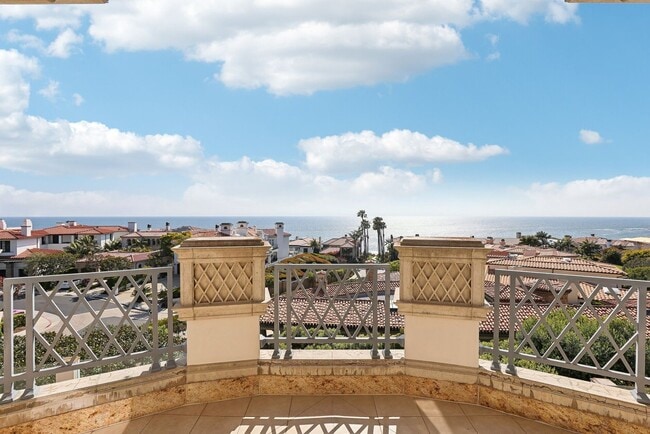 Photo - OCEAN VIEW CUSTOM BUILT LUXURY ESTATE