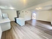 Photo - 9267 Fairlawn St