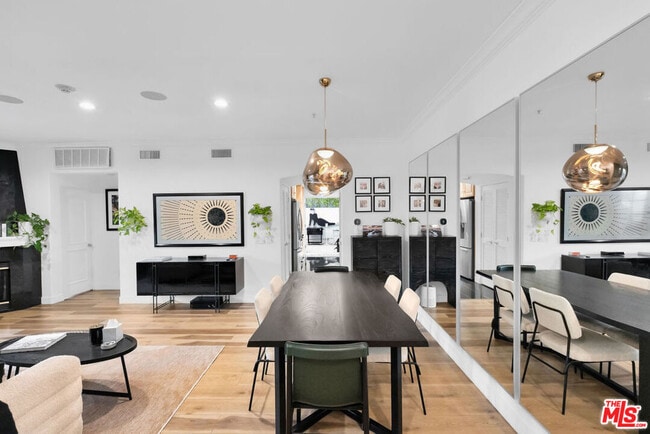 Photo - 851 N San Vicente Blvd Unit 121