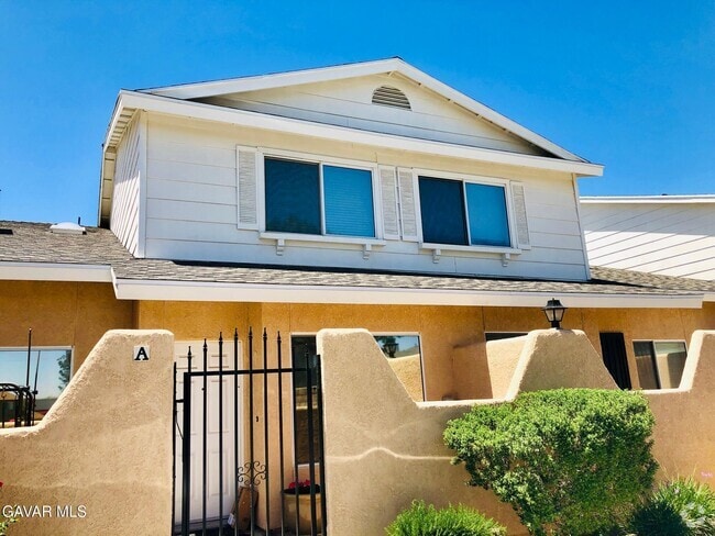 Building Photo - 1109 Beechdale Dr Rental