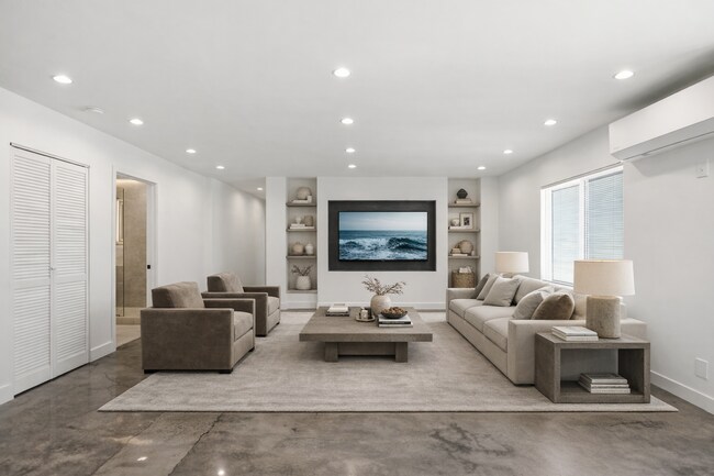 Photo - 7314 Fallbrook Ave