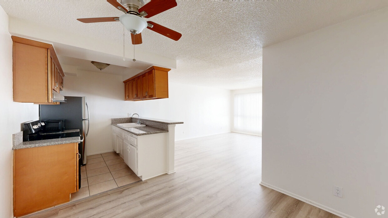 3D Tour - 464 S. Berendo St.
