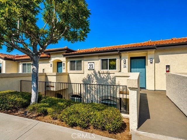 Photo - 30902 Club House Dr