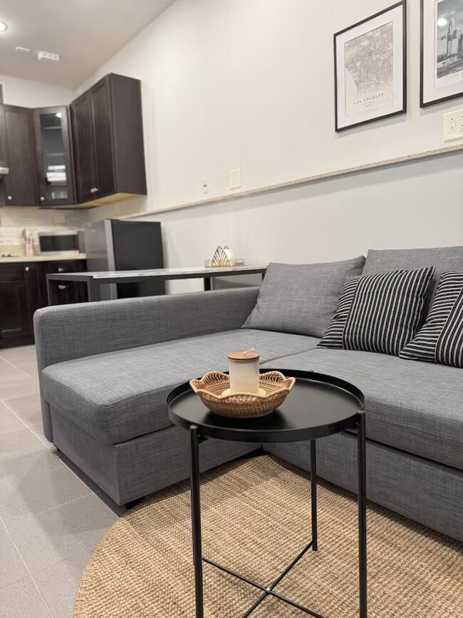 Photo - 2020 Del Mar Ave