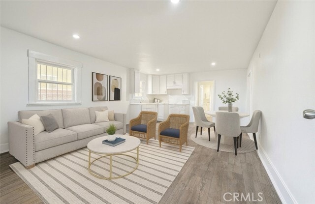 Photo - 326 E 101st St