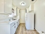 Photo - 5625 W Jefferson Blvd Apartment Unit 1