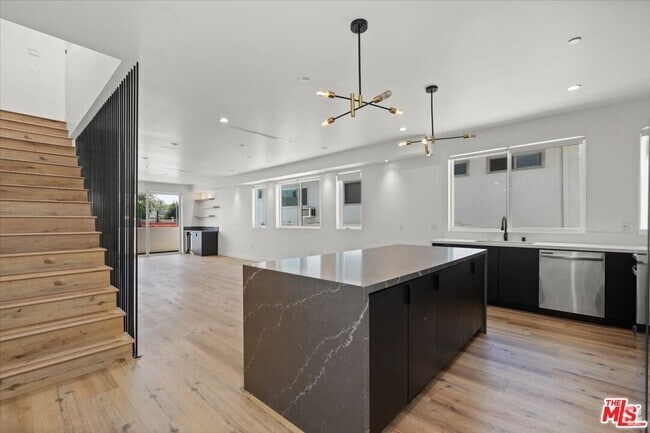 Building Photo - 841 N McCadden Pl Rental