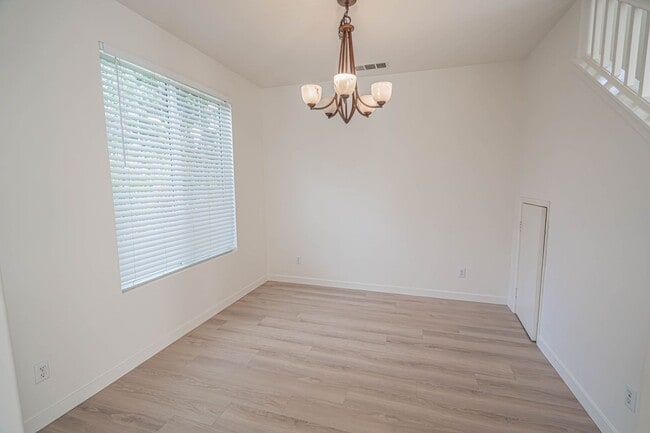 Photo - Spacious 3-Bedroom Home in the Andorra Community of Valencia!