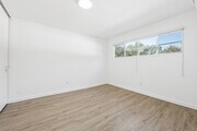 1BR, 1BA - 905SF - Primary Bedroom - 1313 Huntington Dr