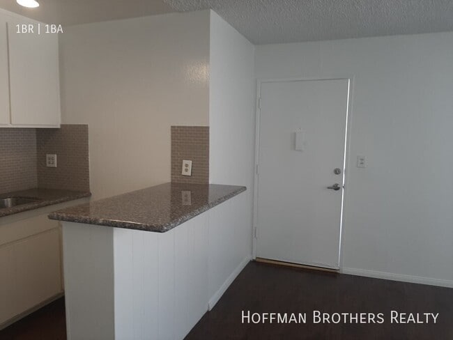 Photo - 129 38th Pl Unit B
