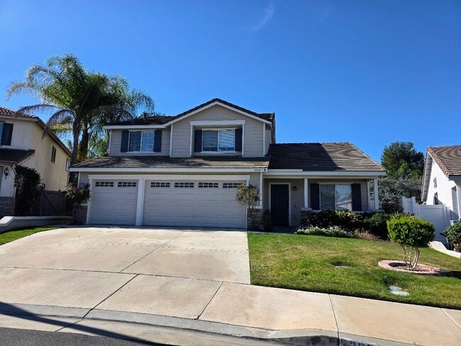 Building Photo - Mid-Term Rental - Beautiful 4 Bedroom Pool Home in South Temecula!