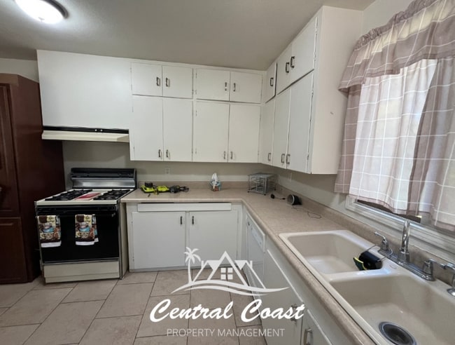 Photo - 0 E Newlove Dr