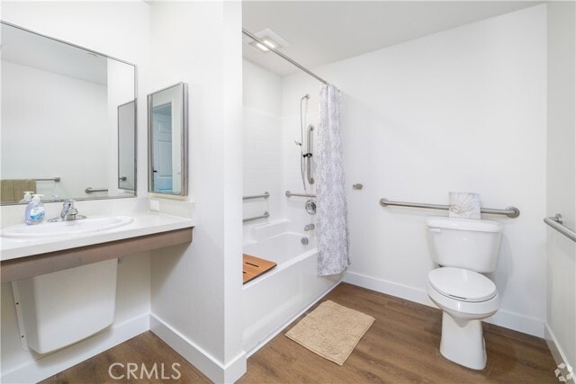 Photo - 4933 N River Rd