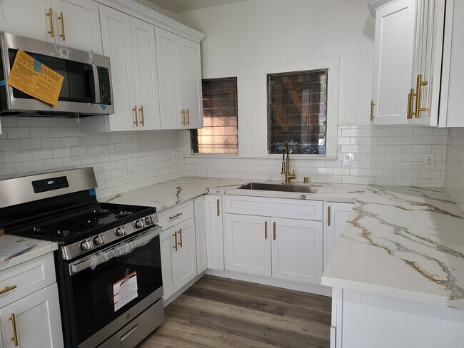 Photo - 1587 W 35th Pl