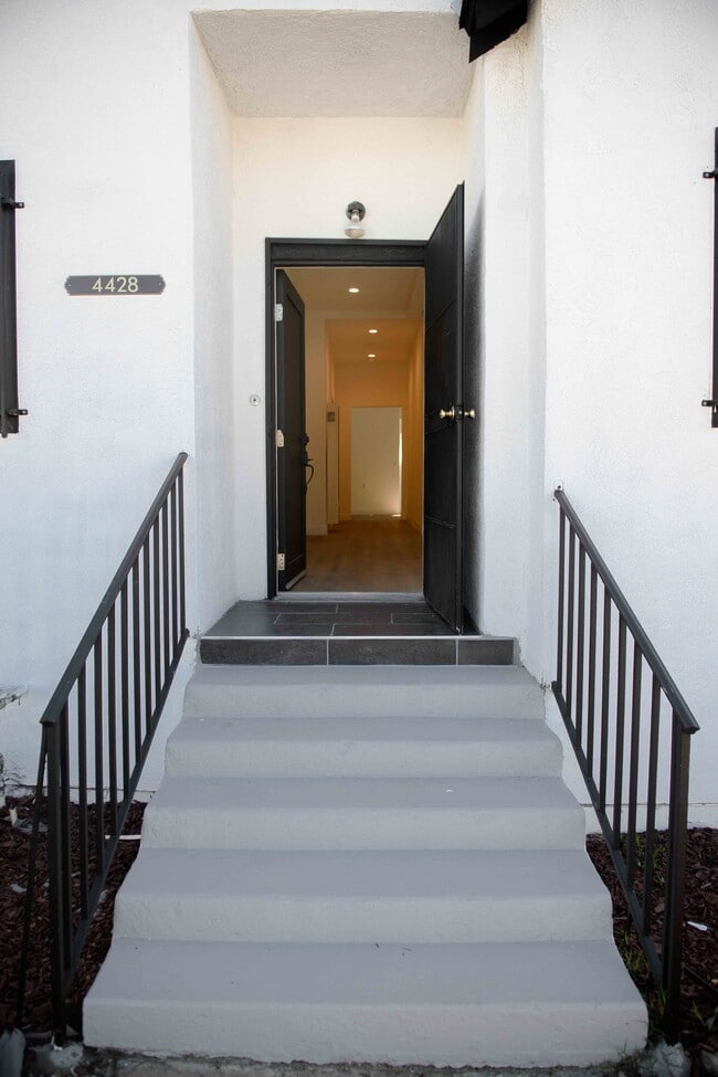 Photo - 4428 Stanford Ave