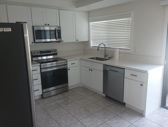Photo - 2BR/1.5BA Condo in the heart of Oceanside