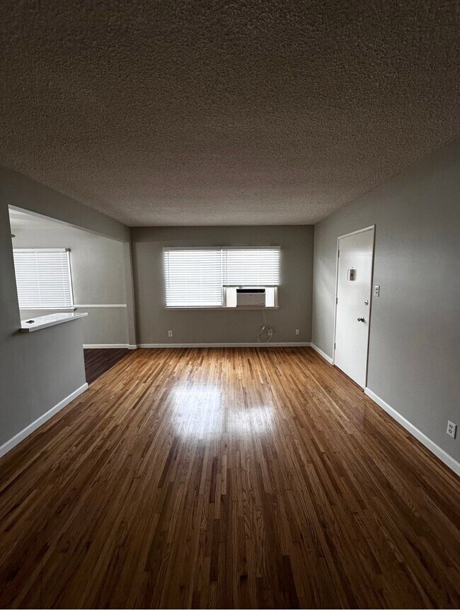 Photo - 4706 Vantage Ave Unit 3