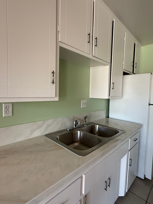 Photo - 285 Moss St Unit 75