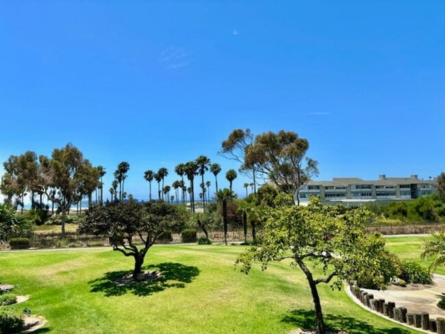 Port Hueneme | 2 Bed + 2 Bath | OCEAN VIEW... - Port Hueneme | 2 Bed + 2 Bath | OCEAN VIEW... Condo